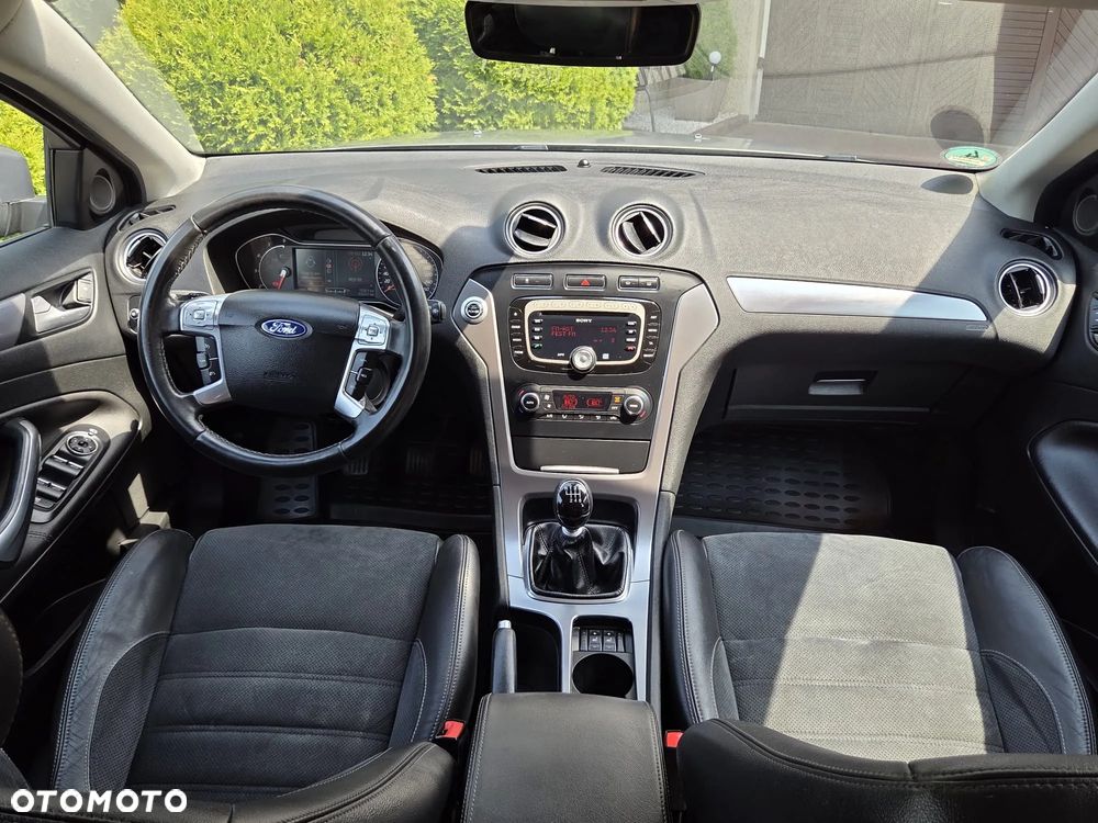 Ford Mondeo 2.0 TDCi Titanium - 17