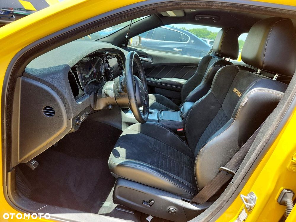 Dodge Charger - 7