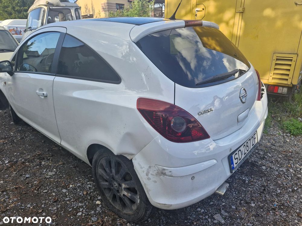 Opel Corsa 1.2 16V Enjoy - 4