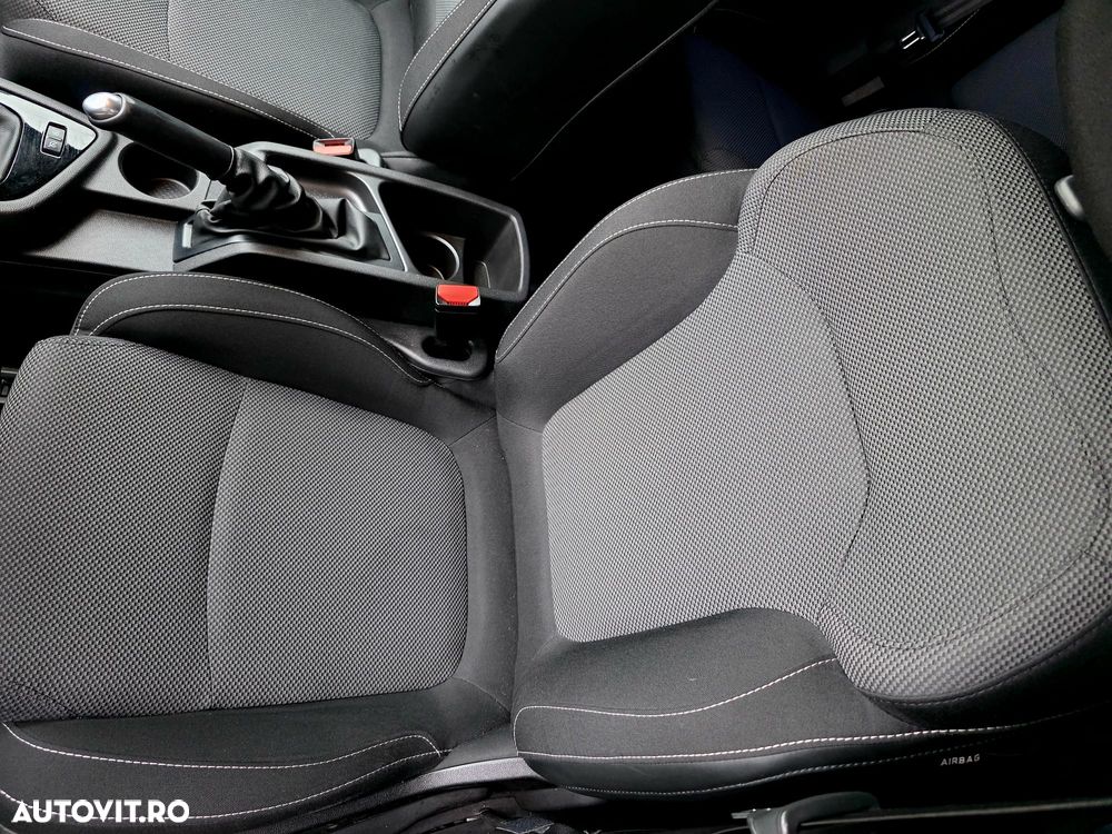 Renault Megane TCe Life - 16