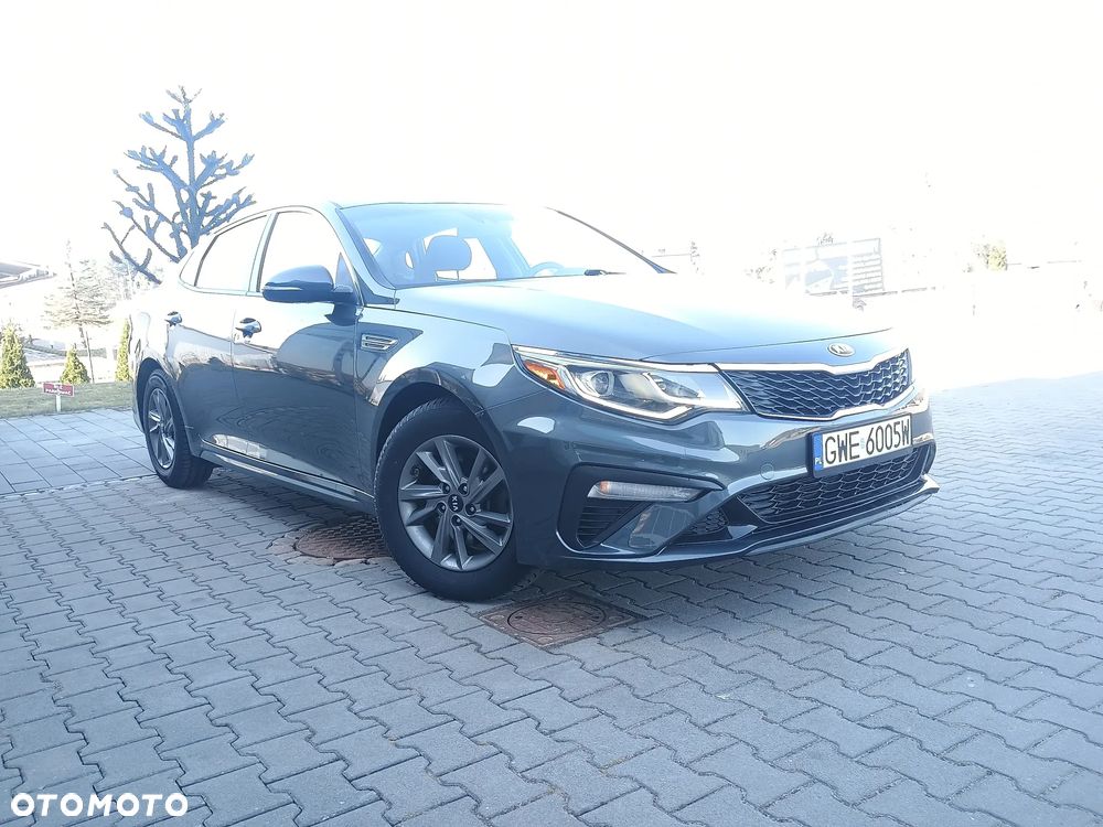 Kia Optima - 2