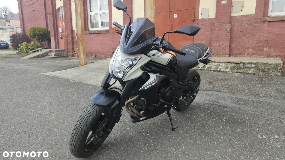Kawasaki ER - 9