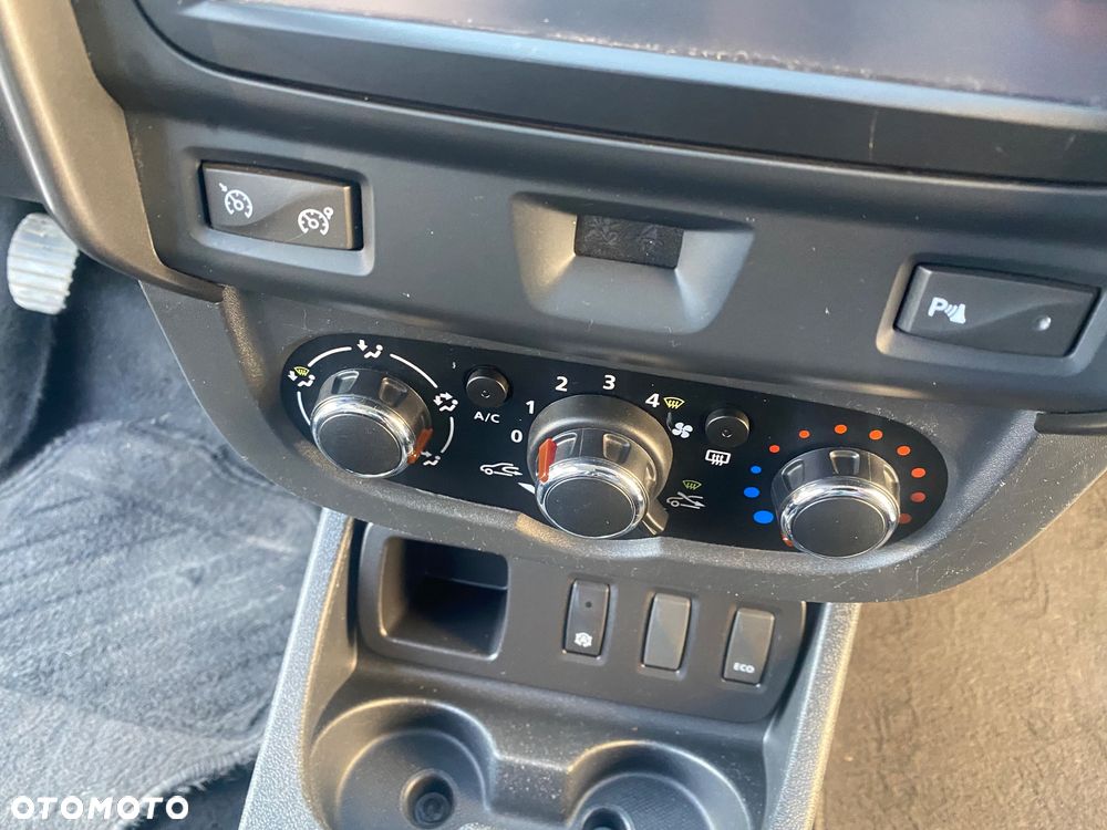 Dacia Duster 1.5 dCi Laureate - 13