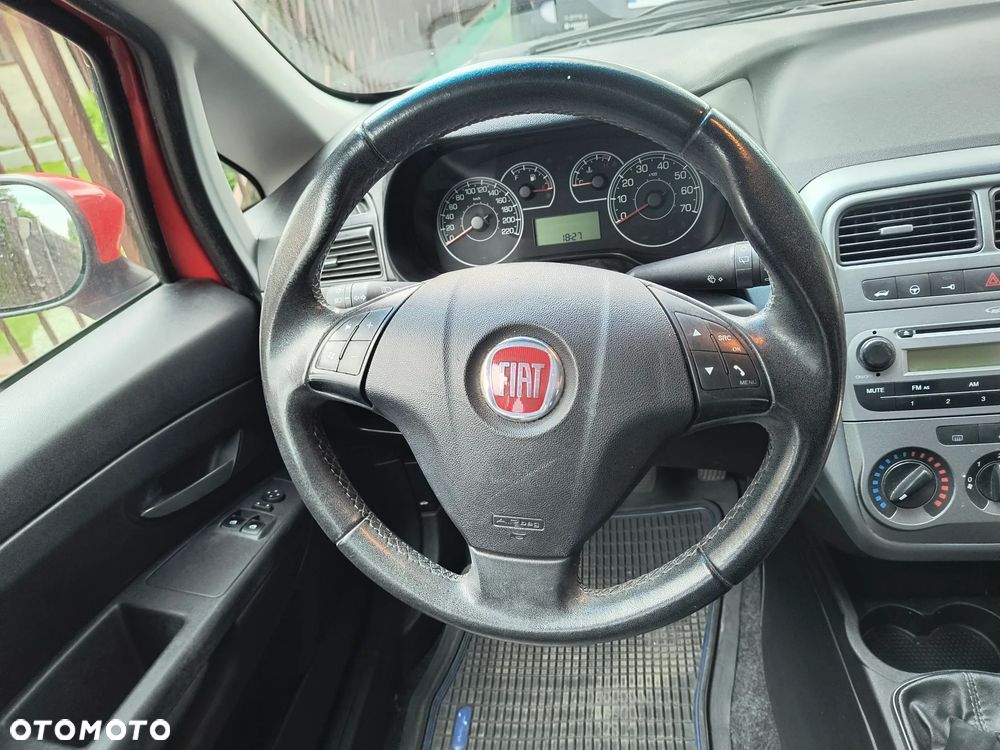 Fiat Grande Punto - 8