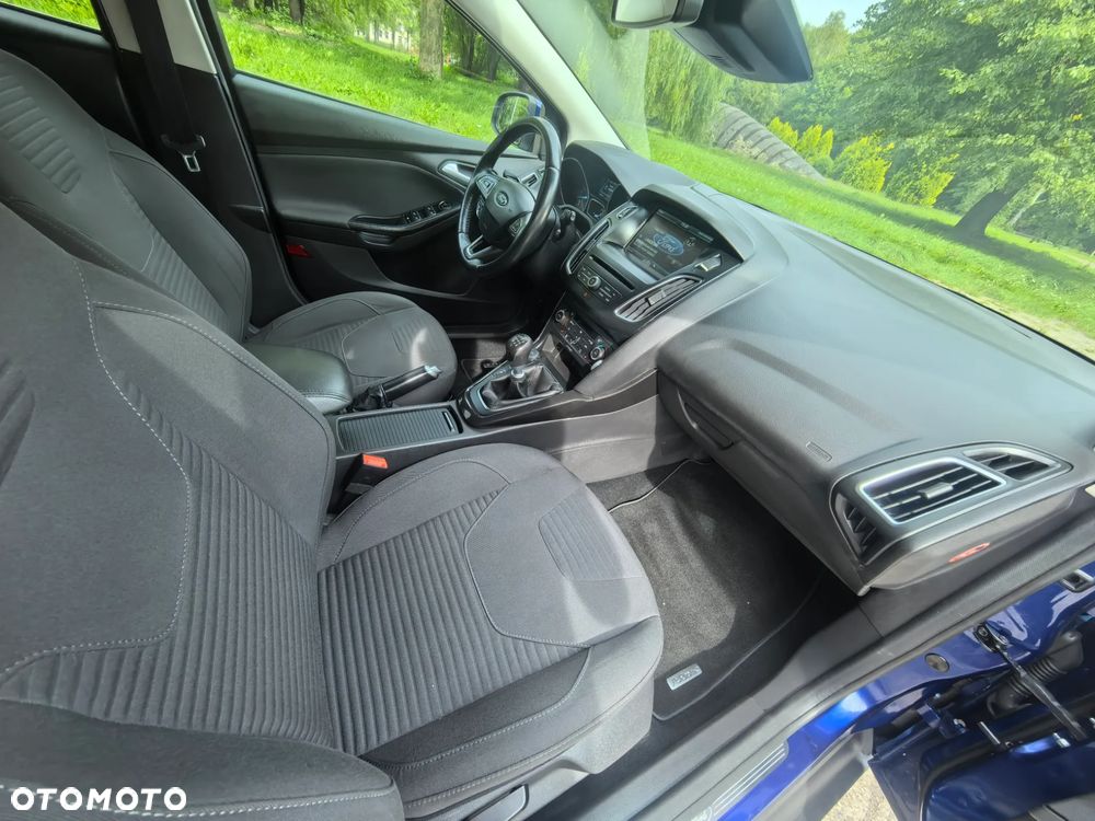 Ford Focus 1.0 EcoBoost Titanium - 30