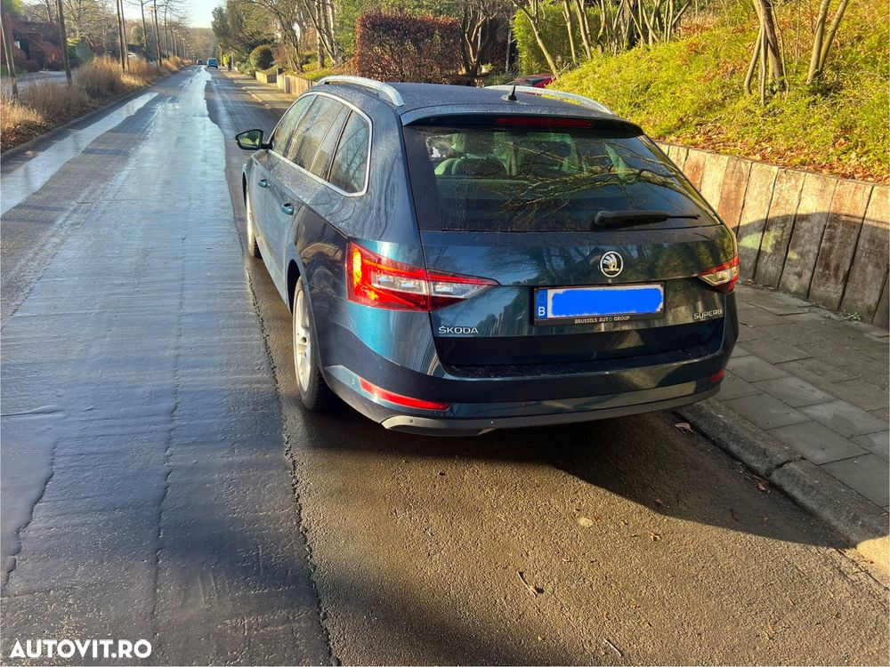 Skoda Superb Combi 1.8 TSI DSG Style - 4