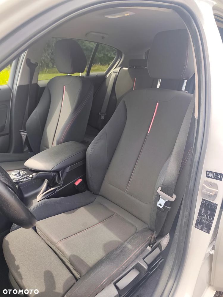 BMW Seria 1 116i Sport Line - 10