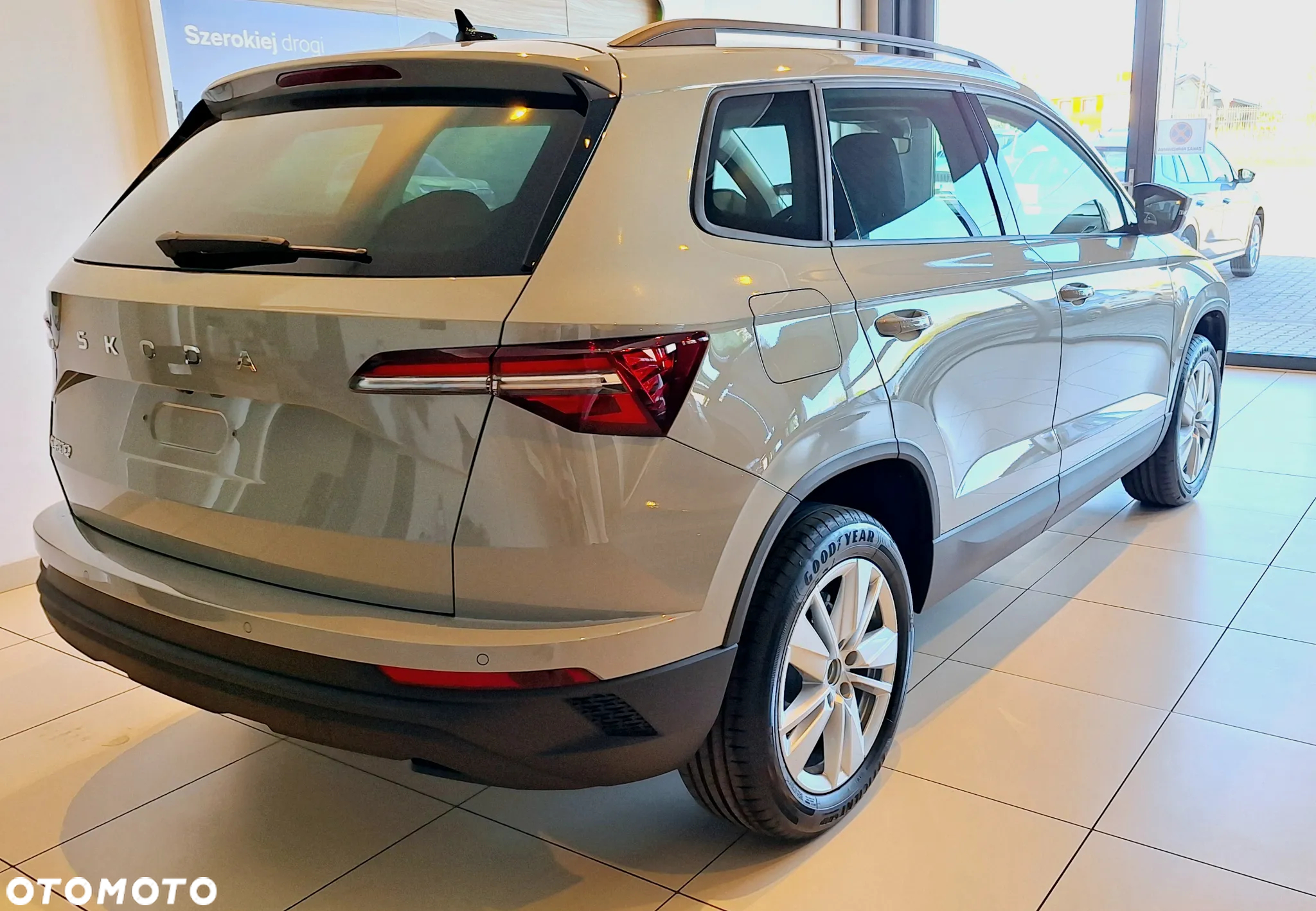 Skoda Karoq 1.5 TSI ACT Selection DSG - 4