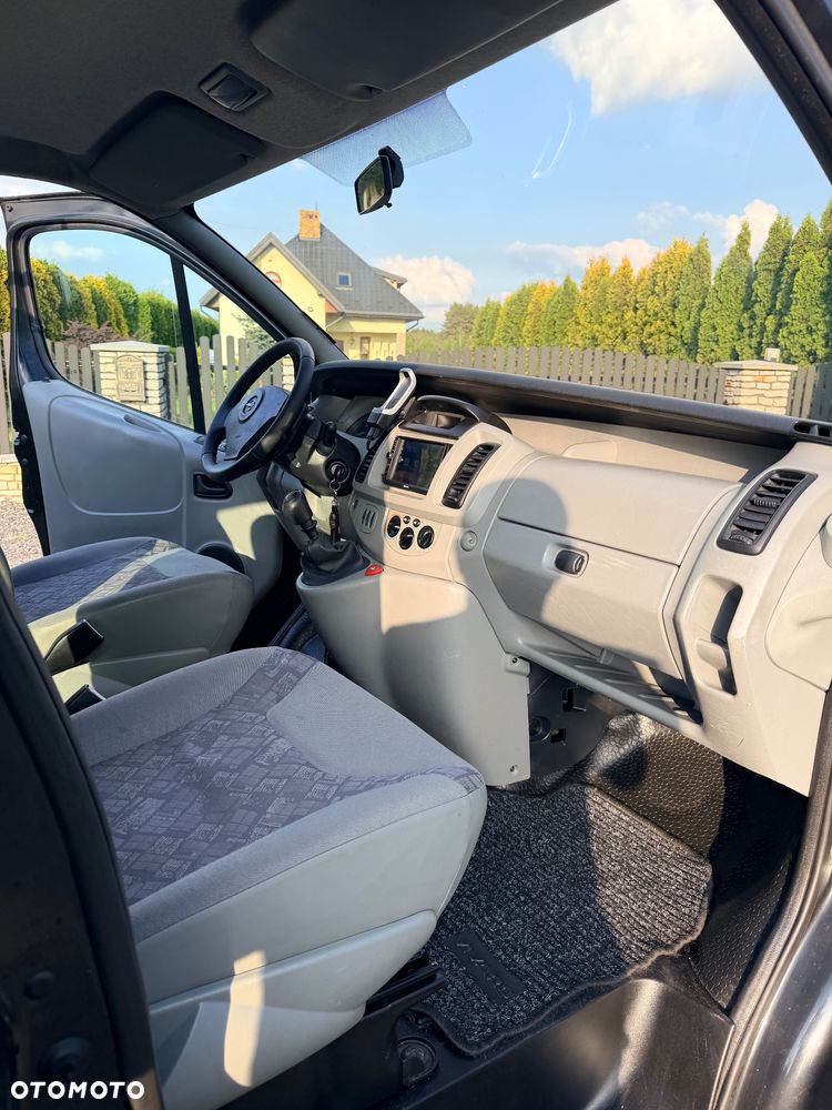 Opel Vivaro - 14