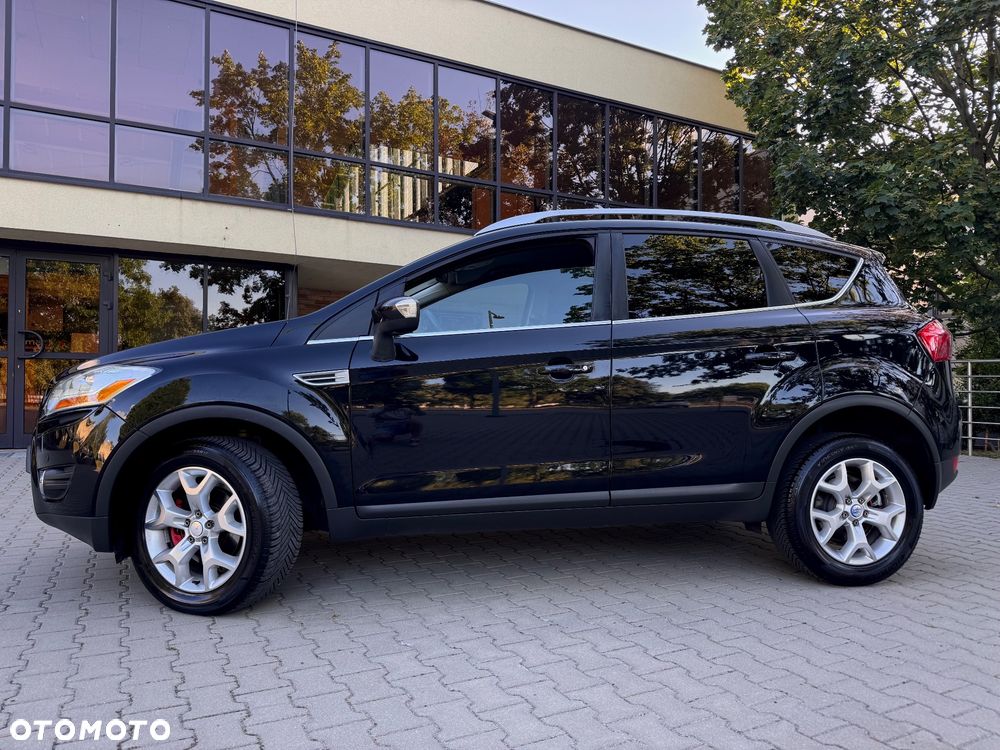 Ford Kuga 2.0 TDCi 2x4 Titanium - 9