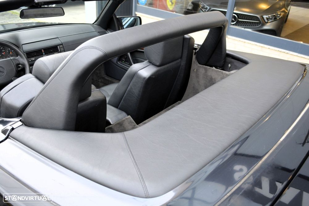 Mercedes-Benz SL 320 - 39