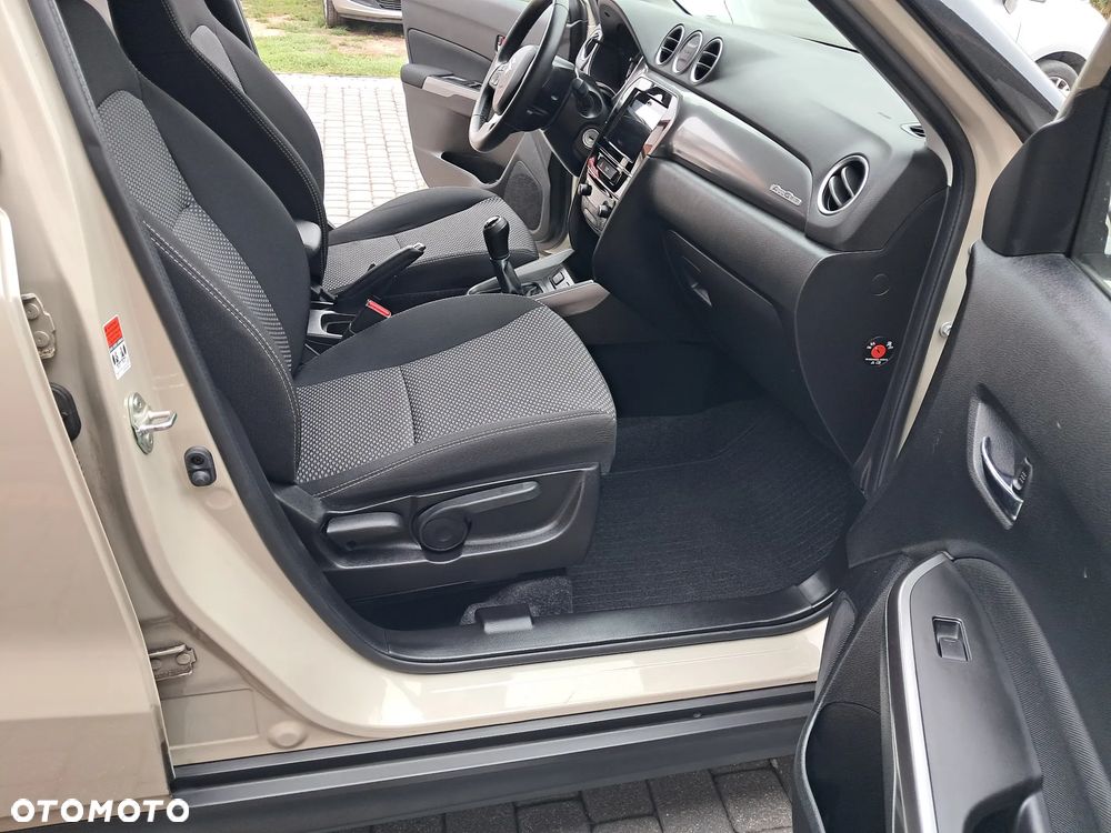 Suzuki Vitara - 22