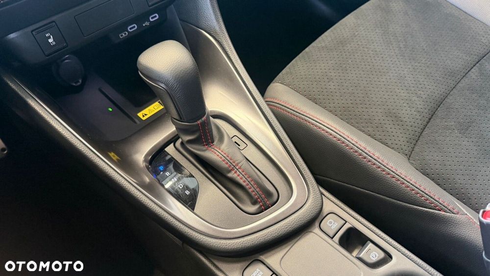 Toyota Yaris - 25