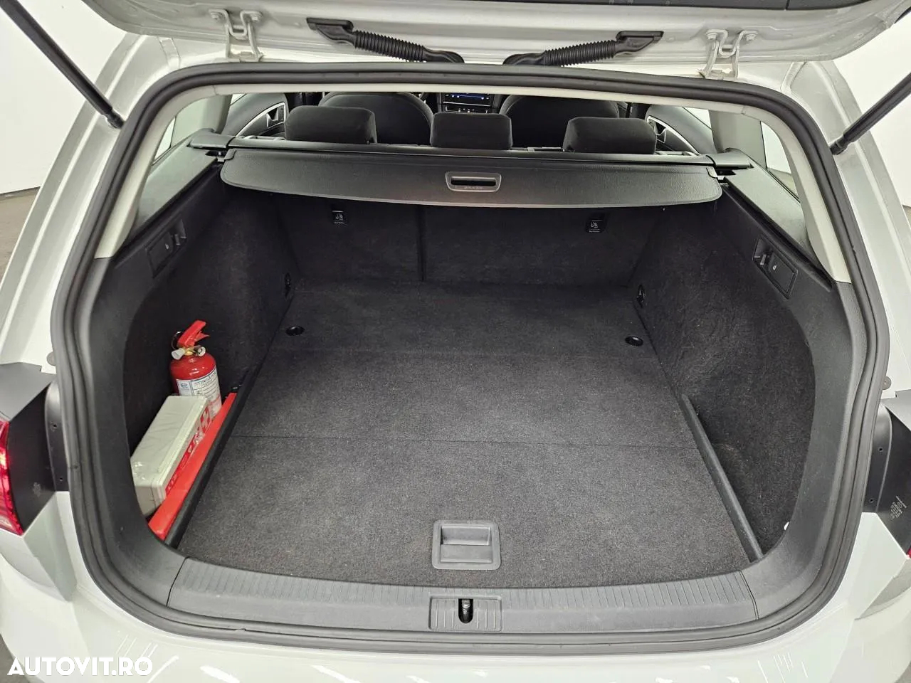 Volkswagen Golf 1.0 TSI Trendline - 8