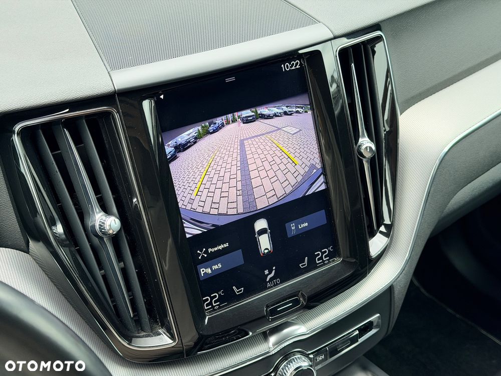 Volvo XC 60 T4 R-Design - 16