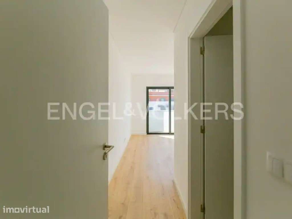 Apartamento duplex T4 com fantástico terraço panorâmico - Grande imagem: 4/40