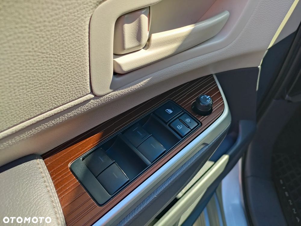 Toyota Sienna - 16