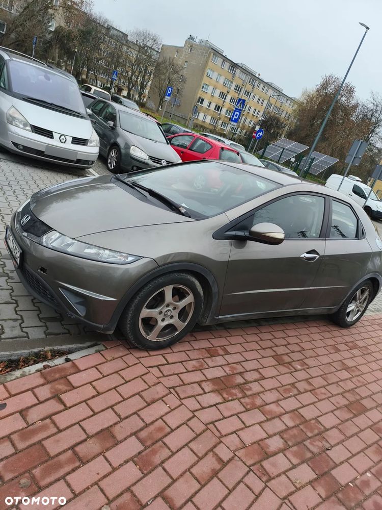 Honda Civic 1.8 Executive - 5
