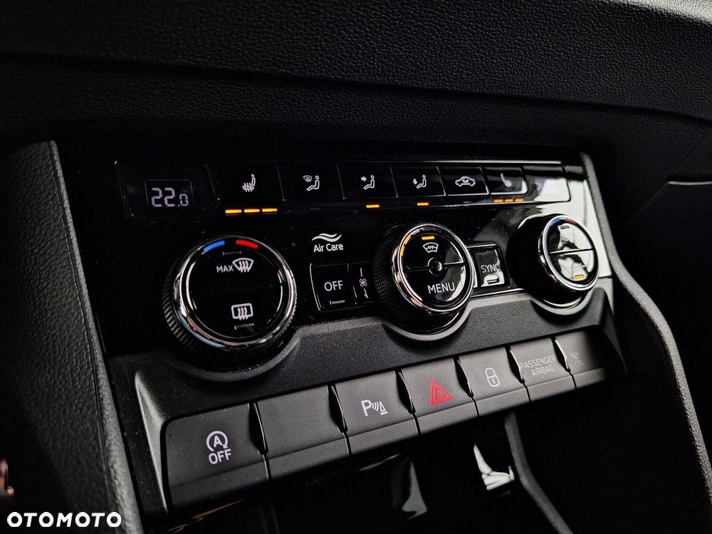 Skoda Karoq 1.5 TSI ACT Sportline DSG - 30
