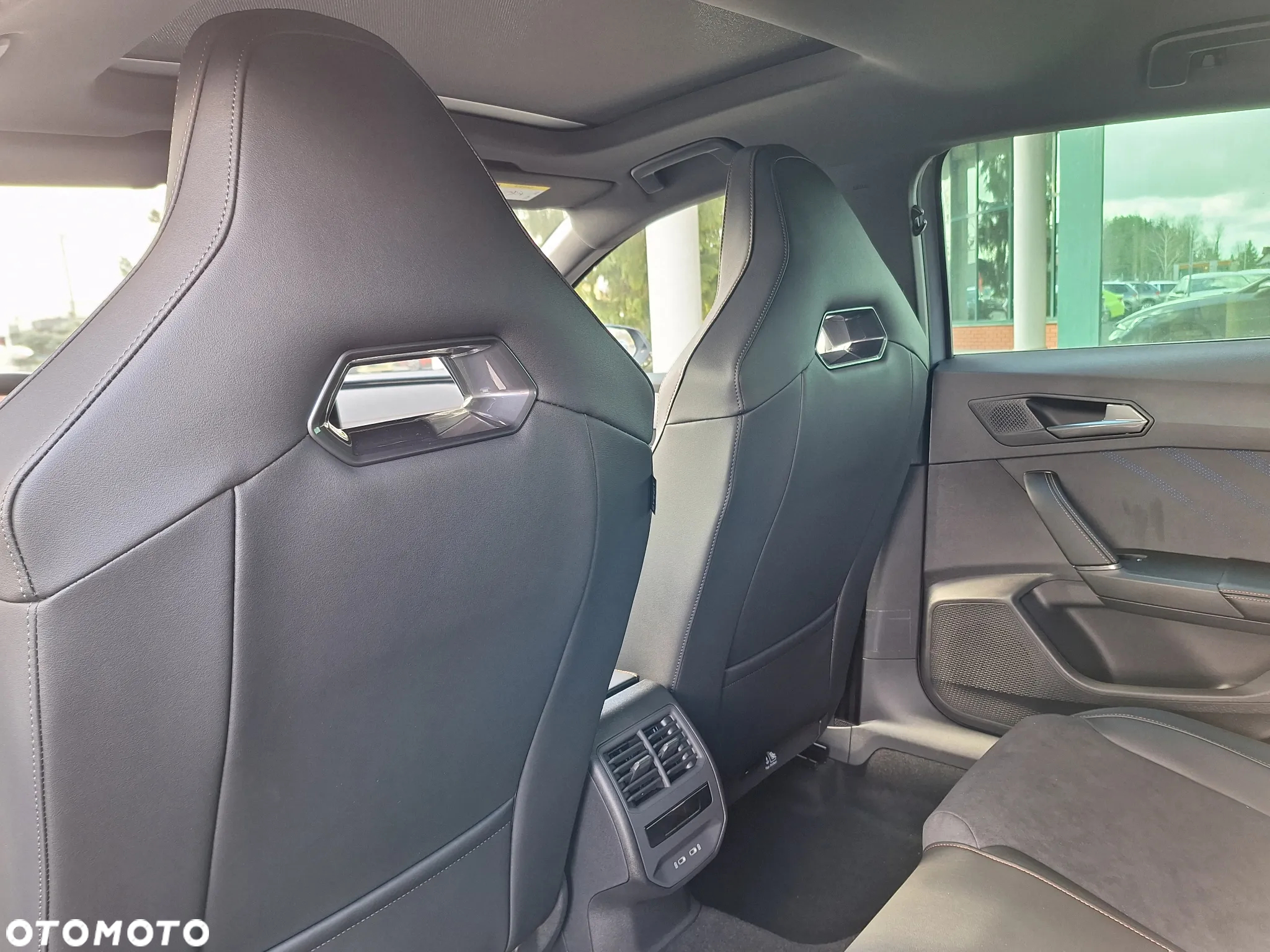 Cupra Leon 2.0 TSI VZ DSG - 11