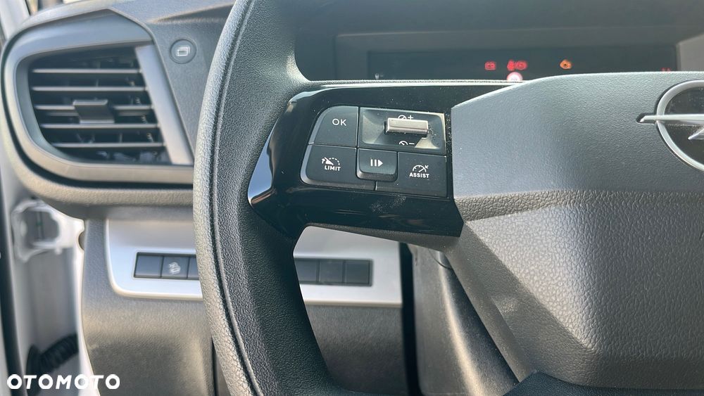 Opel Vivaro - 15