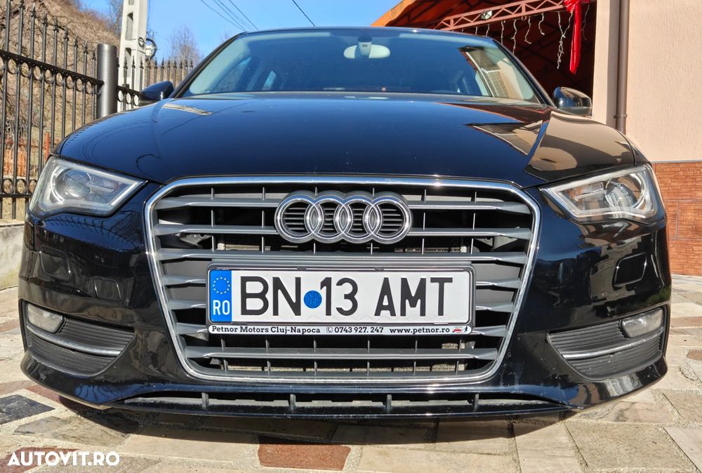 Audi A3 1.6 TDI clean Stronic Ambiente - 2