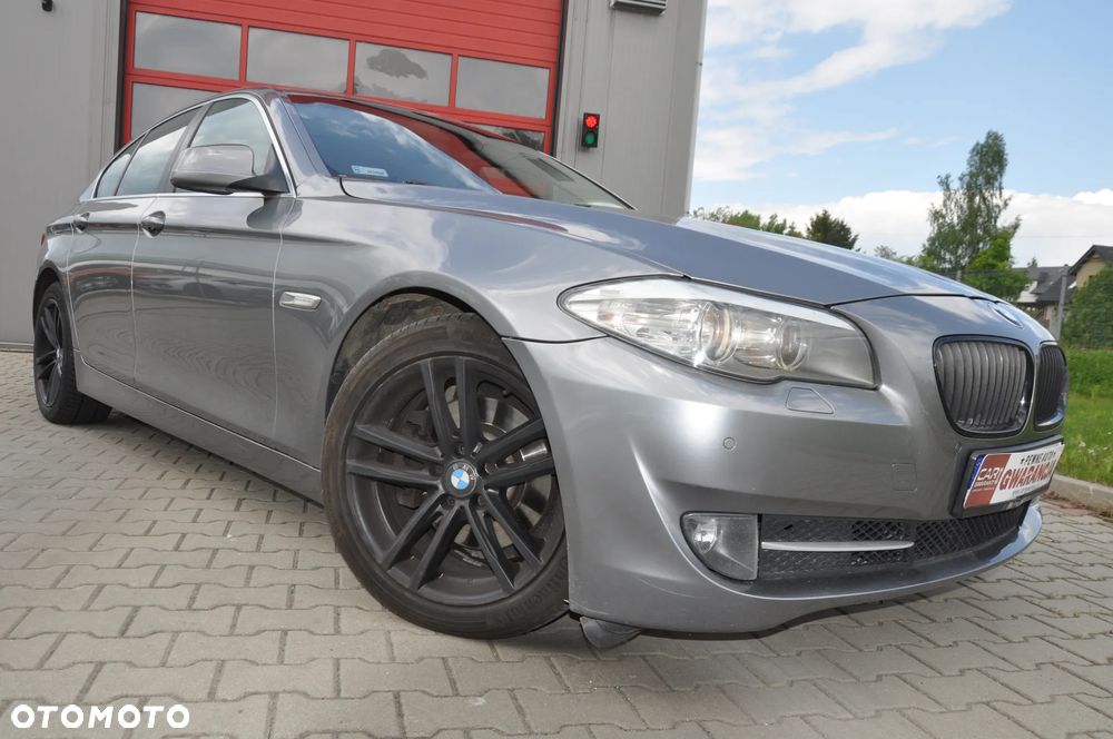 BMW Seria 5 520d Luxury Line - 10