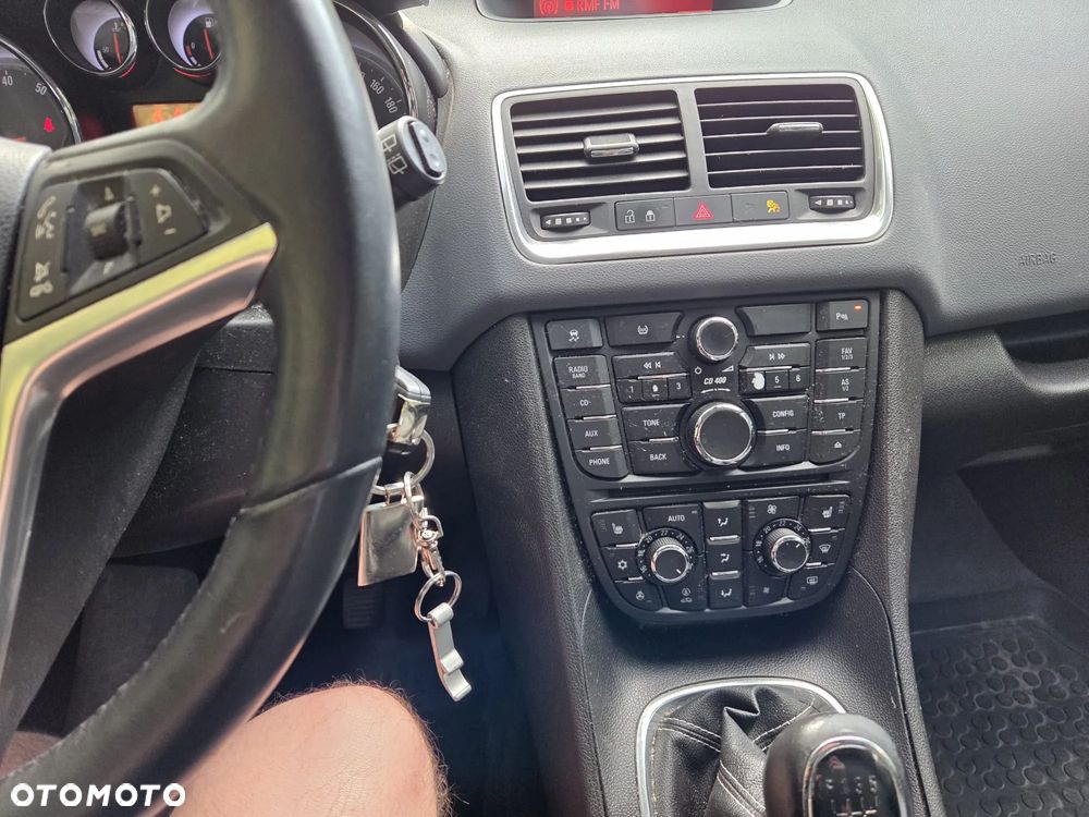 Opel Meriva 1.4 T Cosmo - 14