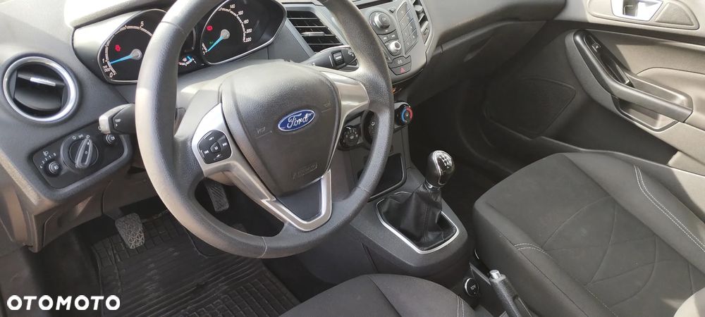 Ford Fiesta 1.4 Trend - 9