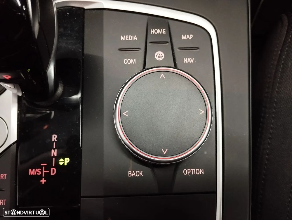 BMW 216 d Advantage — fotografia 32