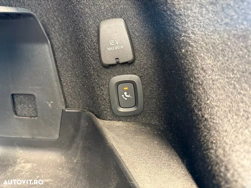 Volvo S90 T8 Recharge AWD Geartronic RDesign - 24