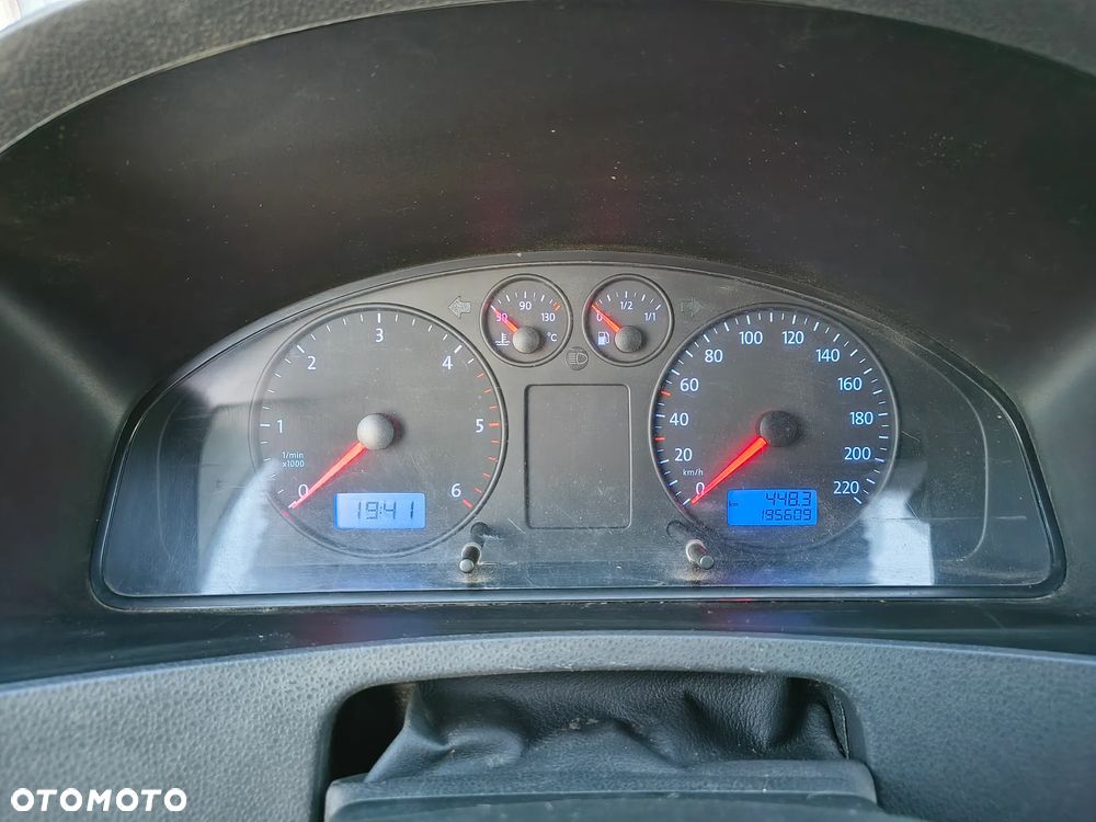 Volkswagen Transporter - 13