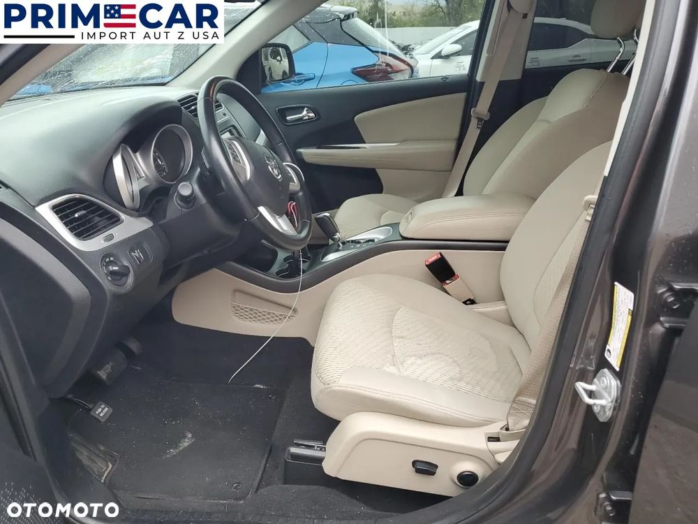 Dodge Journey - 7