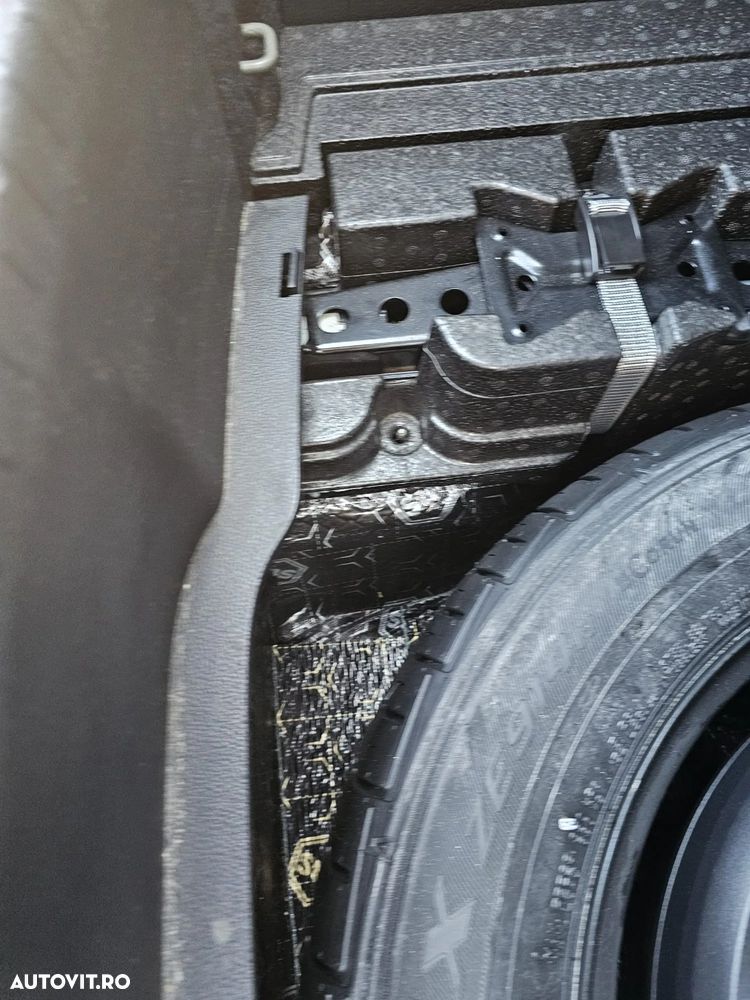 Volkswagen Passat 2.0 TDI Comfortline - 17