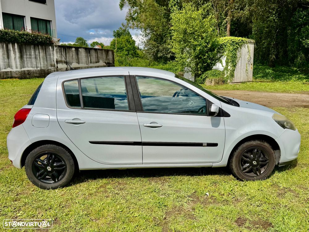 Renault Clio 1.5 dCi Dynamique S - 19