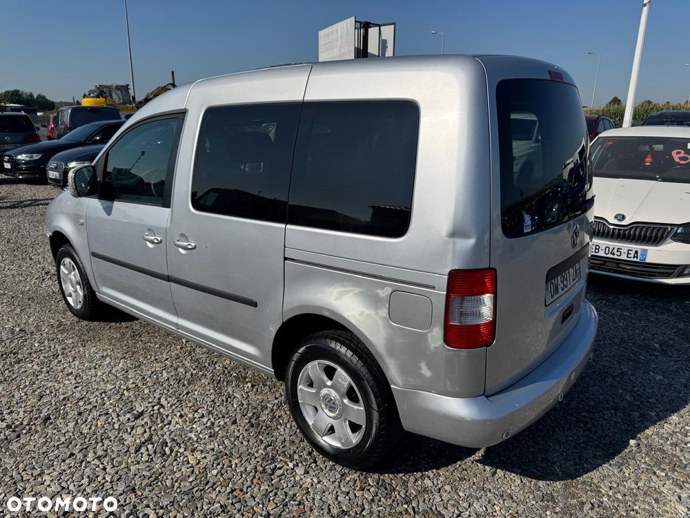 Volkswagen Caddy 1.9 DPF DSG Life Family (5-Si.) - 5