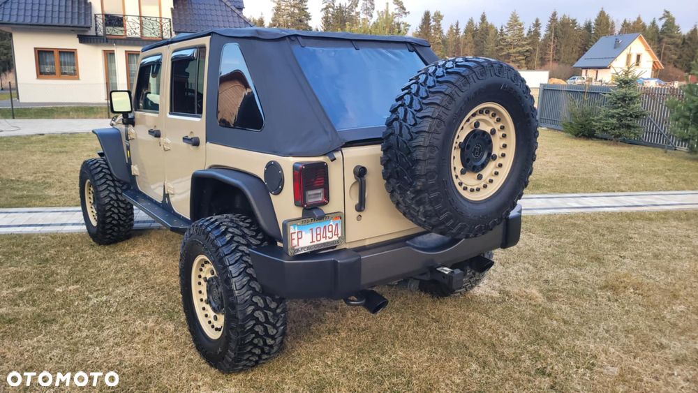 Jeep Wrangler - 5