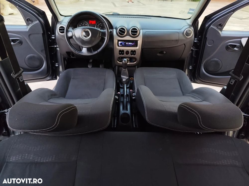 Dacia Sandero Stepway - 12