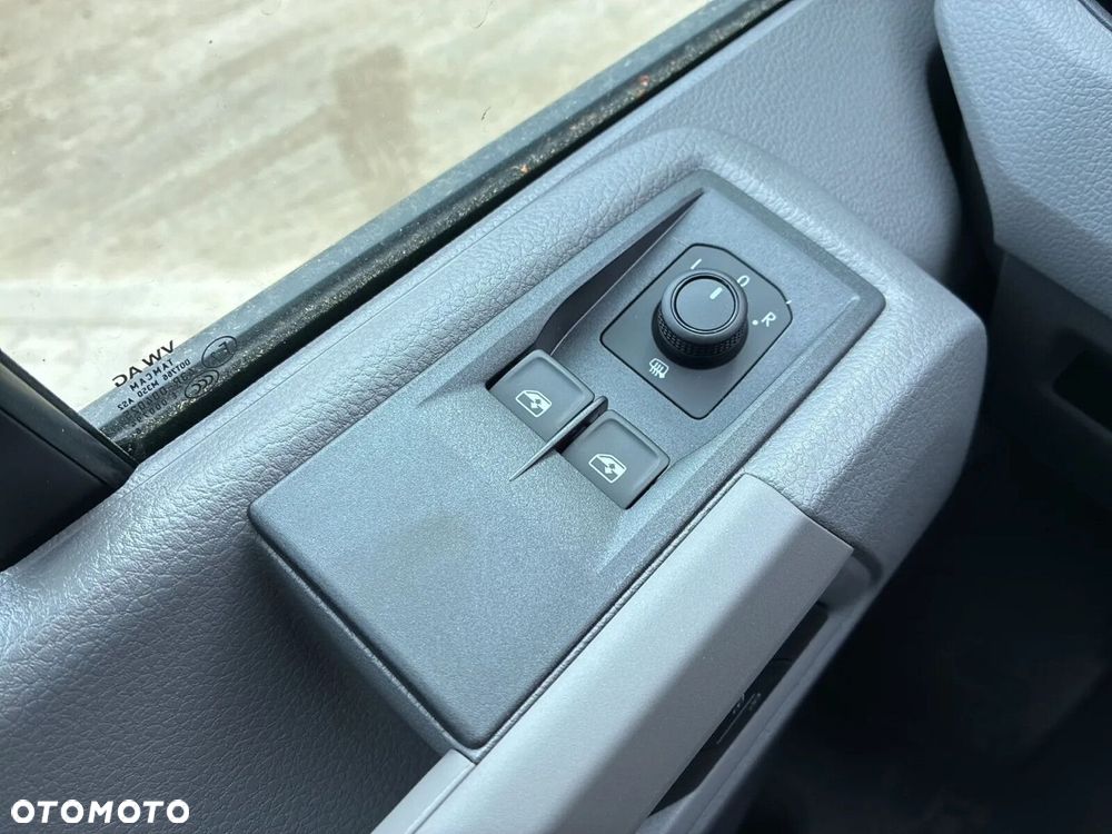 Volkswagen Crafter 35 Furgon L4H3, 2.0 TDI 140 KM, Wysoki dach, r. o. 4490mm - 29