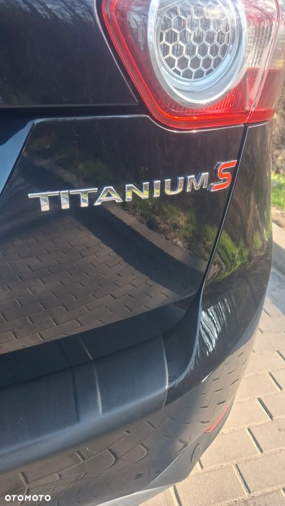 Ford Kuga 2.0 TDCi 2x4 Titanium - 12