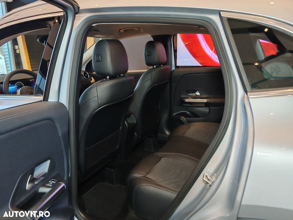 Mercedes-Benz GLA 180 MHEV - 20