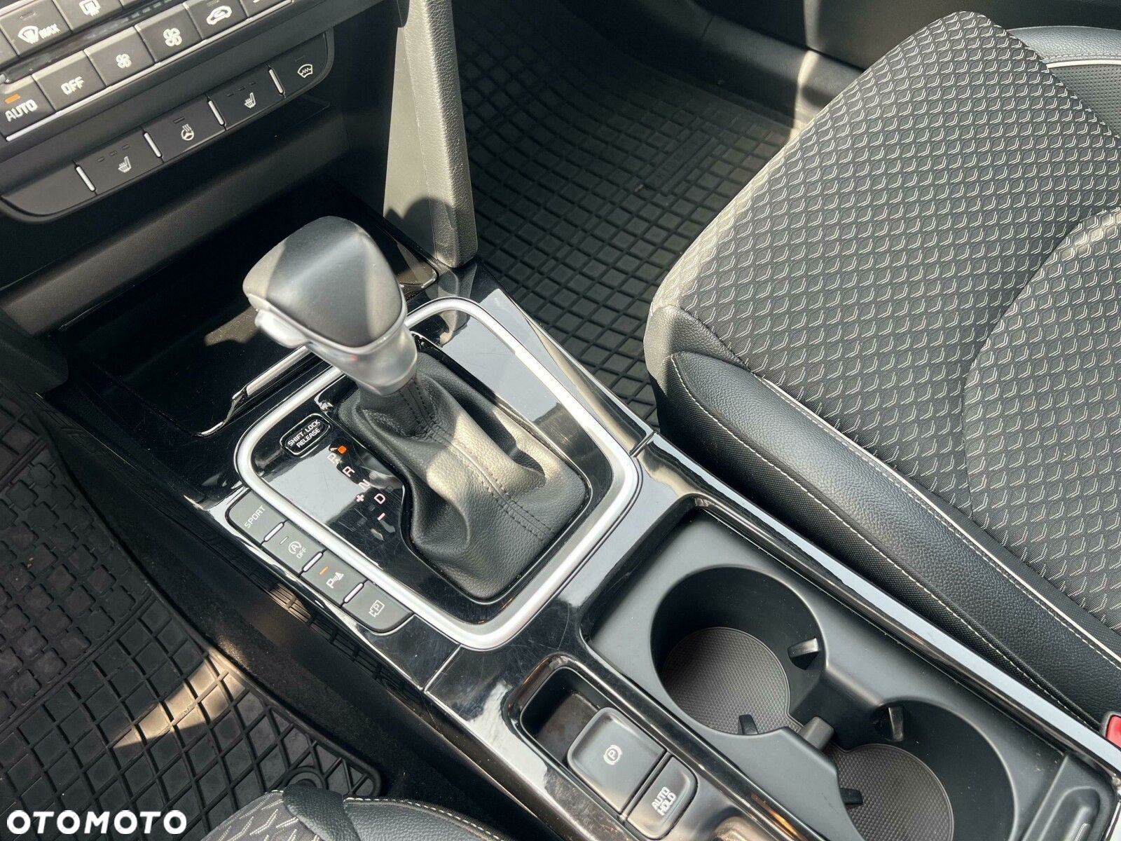 Kia Ceed - 15