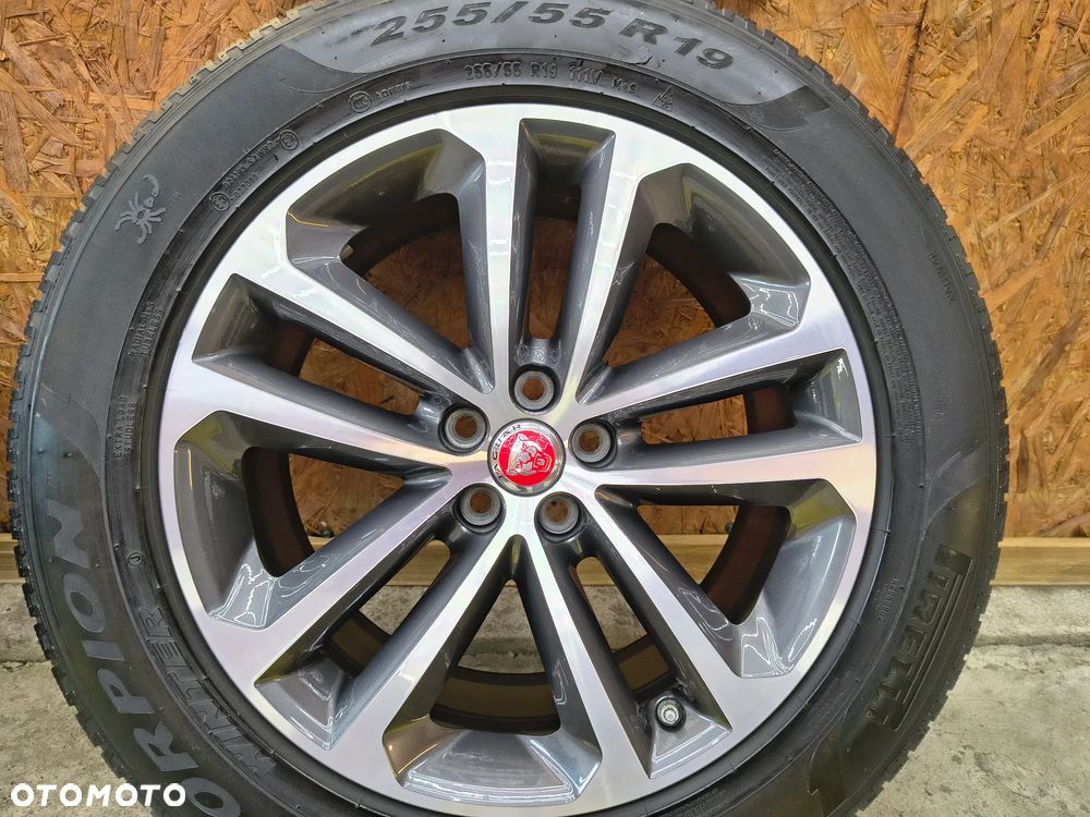 Jaguar F-Pace 3.0 P400 mHEV AWD R-Dynamic SE - 35