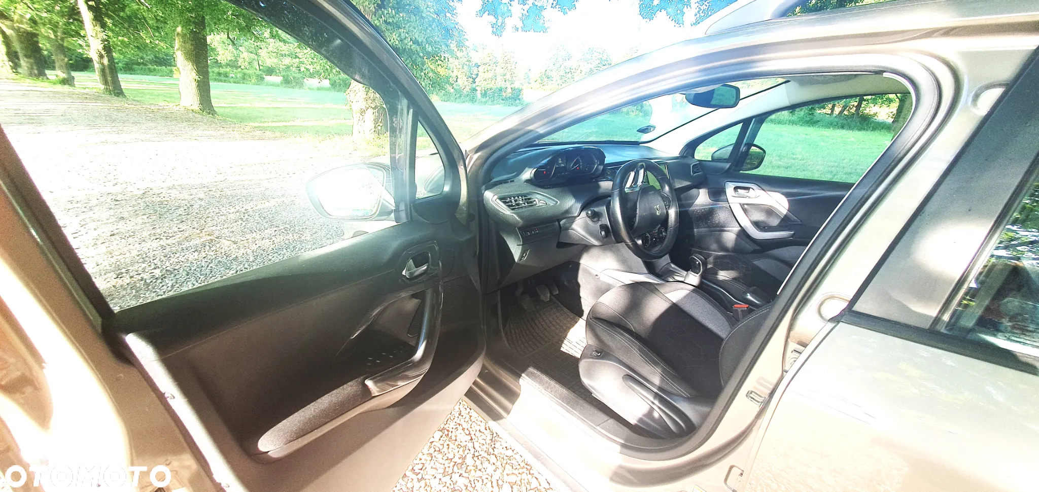 Peugeot 2008 1.2 Pure Tech Crossway S&S - 23