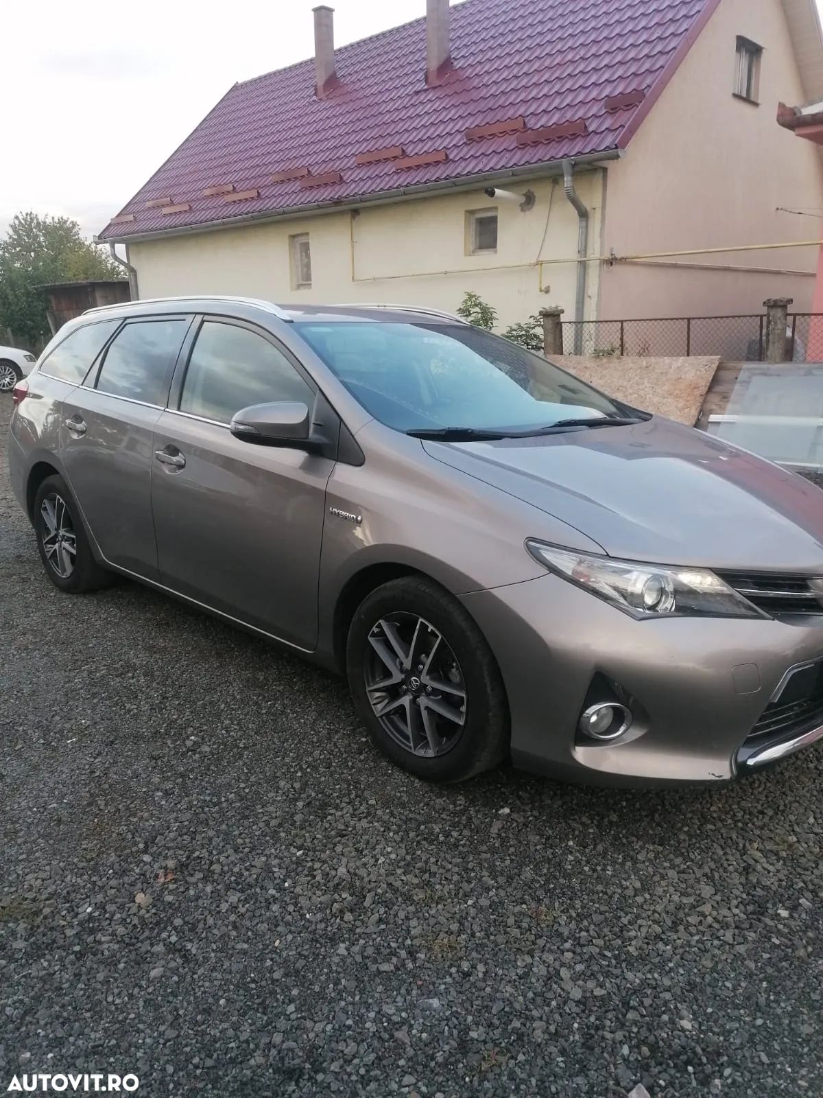 Toyota Auris 1.8 VVT-i Hybrid Automatik Executive - 1