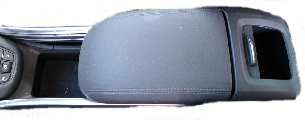 OPEL ZAFIRA C TUNEL ŚRODKOWY PODŁOKIETNIK SCHOWEK - 1