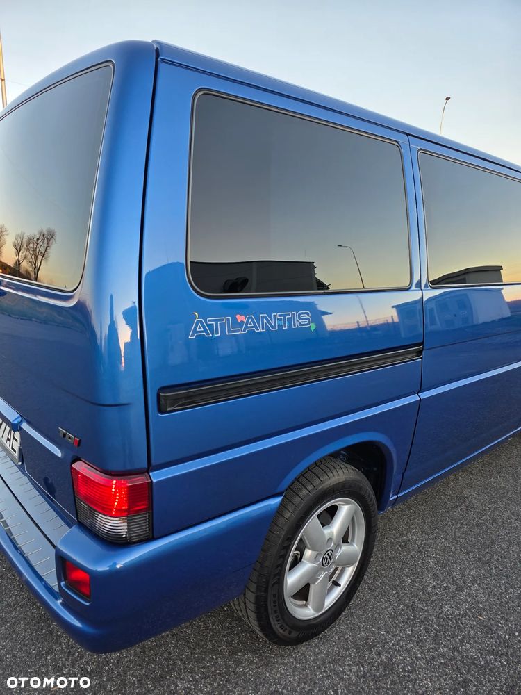 Volkswagen Multivan - 4