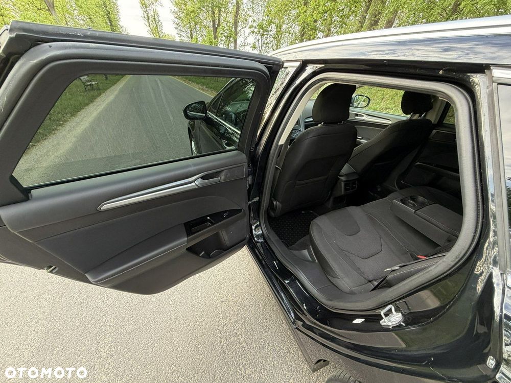 Ford Mondeo - 21