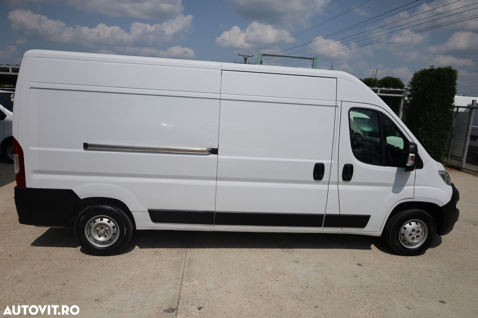 Opel Movano - 8
