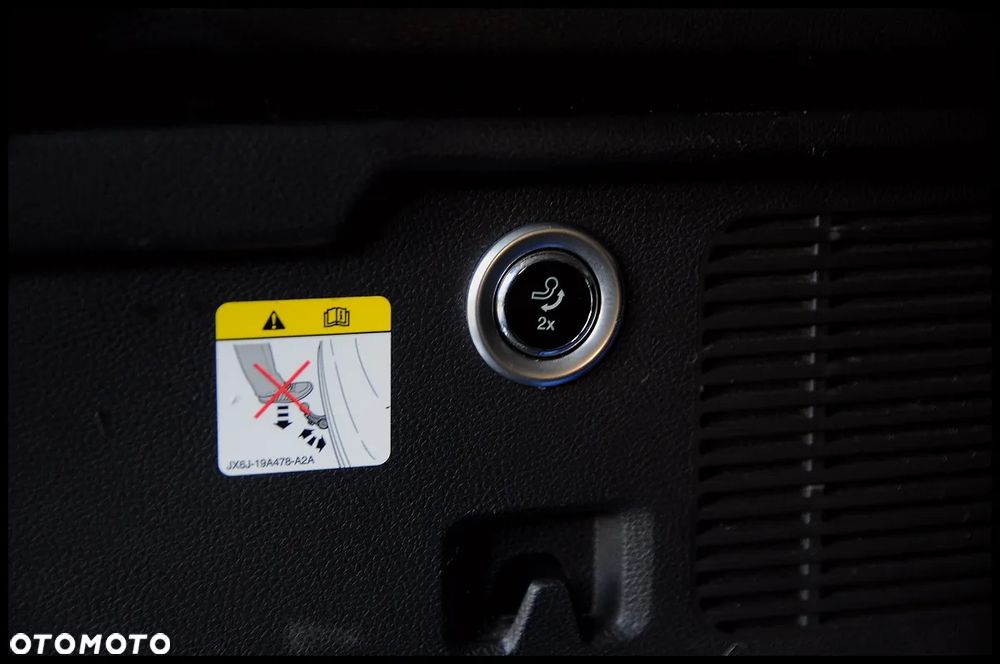 Ford Mondeo 2.0 TDCi Titanium - 23